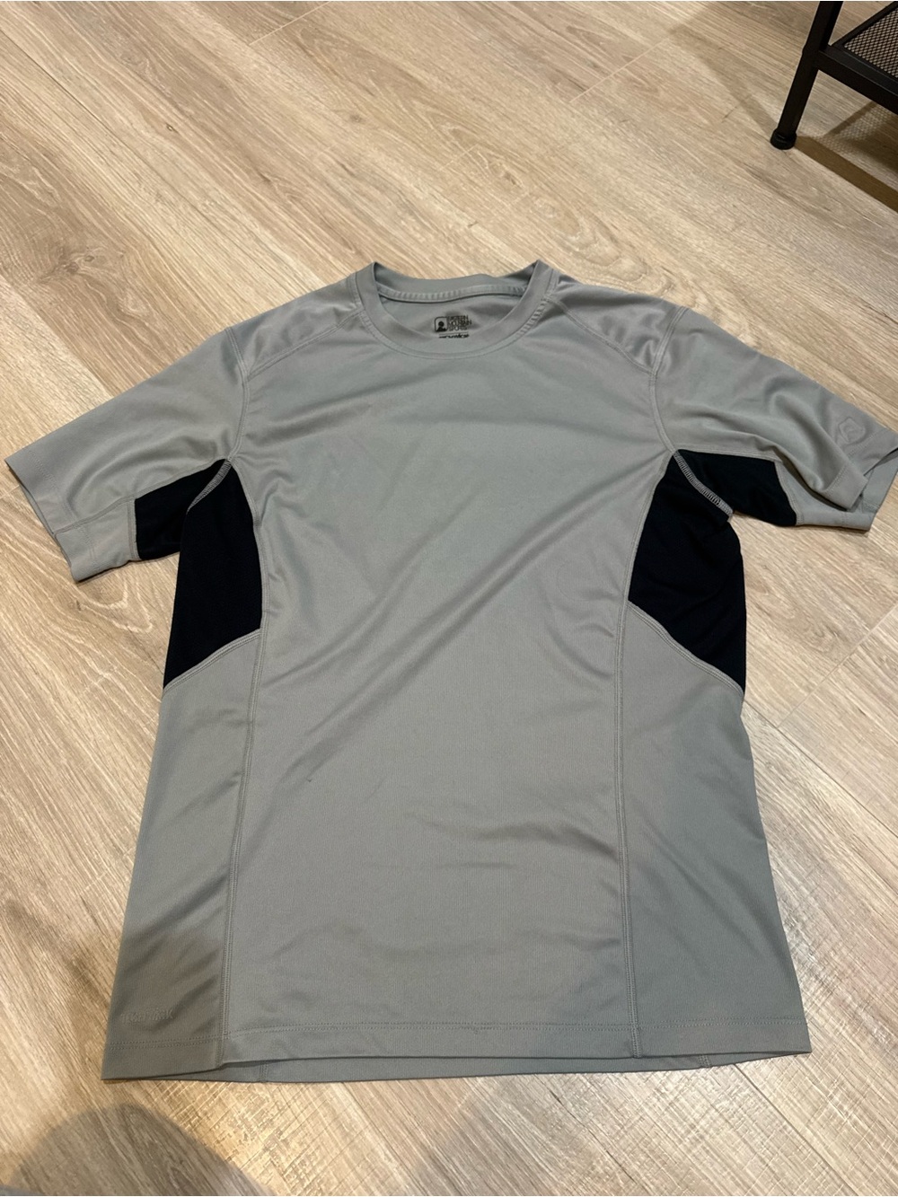 Eastern Mountain Sports Gray Short-Sleeve Performance Tee with Black Side Panels